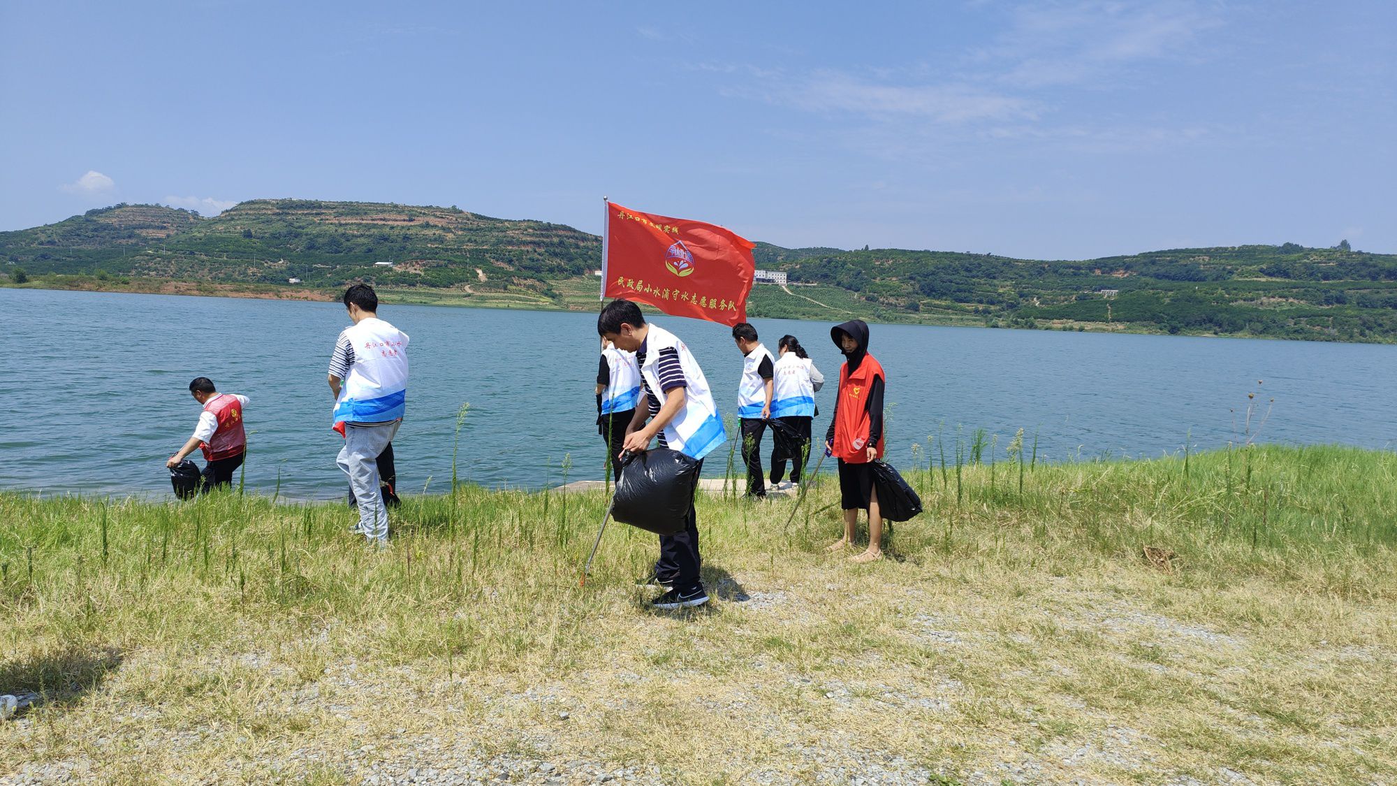 一习话丨“携手打造青山常在、绿水长流、空气常新的美丽中国”  第3张